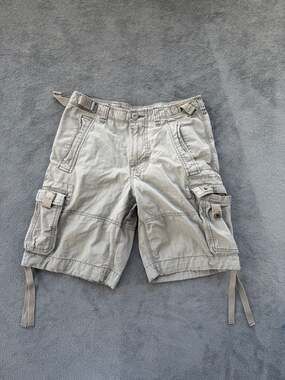 Tommy Bahama Jeans Island Crafted Men's Khaki Cargo Shorts Size 30